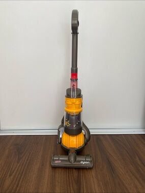 Casdon Dyson Kids Upright Vacuum Toy